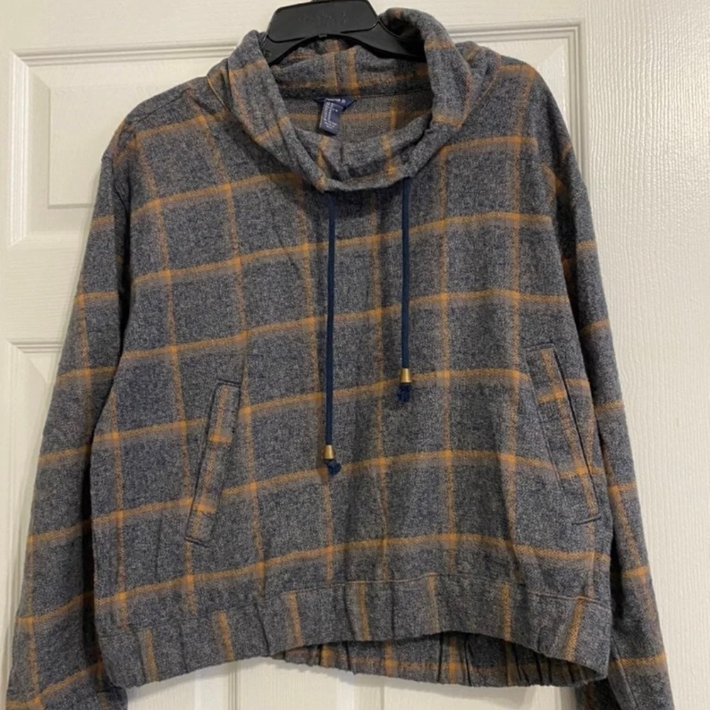 Forever 21 medium women hoodie sweater medium size